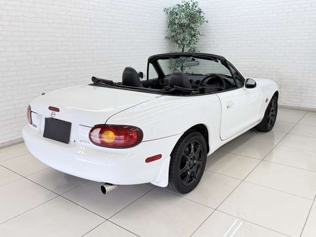 1998 Mazda Roadster – thumbnail 3