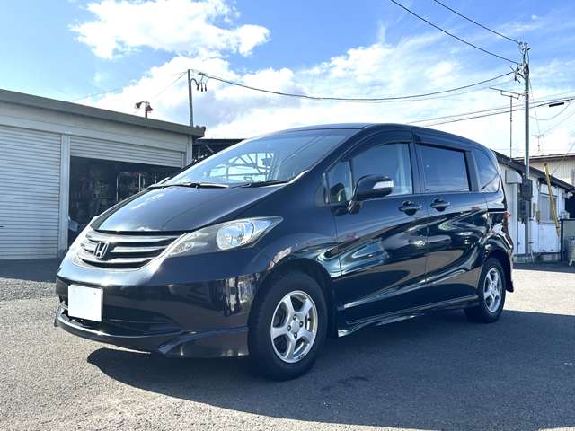 2010 Honda Freed – thumbnail 2