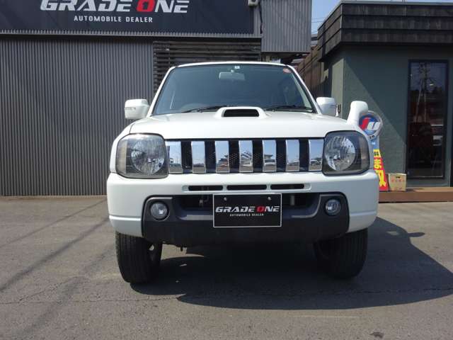 2010 Suzuki Jimny – thumbnail 2