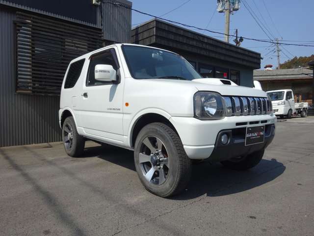 2010 Suzuki Jimny – thumbnail 3