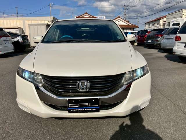 2010 Honda Odyssey – thumbnail 2