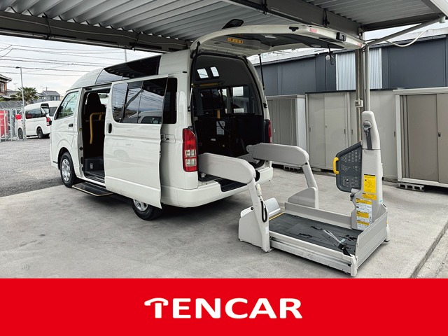 2011 Toyota Hiace