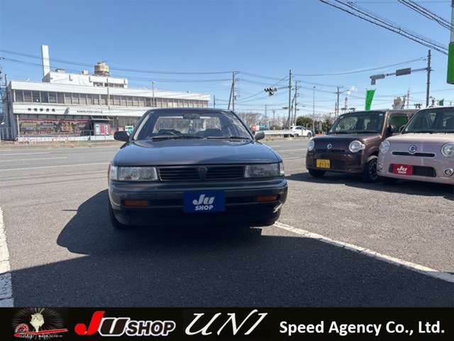 1990 Nissan Maxima – thumbnail 3