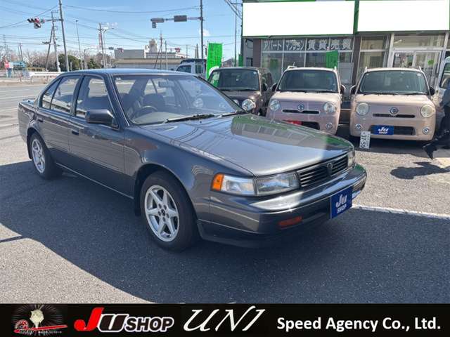 1990 Nissan Maxima – thumbnail 4