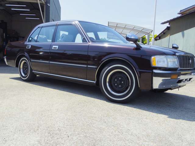 1994 Toyota Crown Sedan – thumbnail 4
