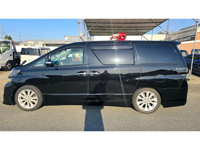 2010 Toyota Vellfire – thumbnail 4
