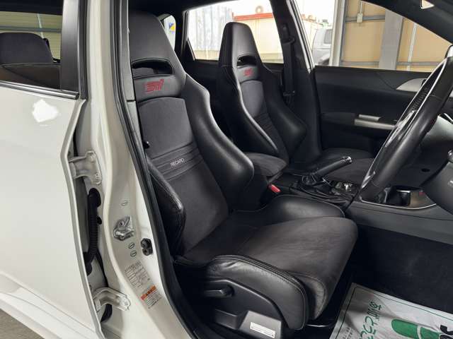 2008 Subaru Impreza Hatchback STI – thumbnail 3