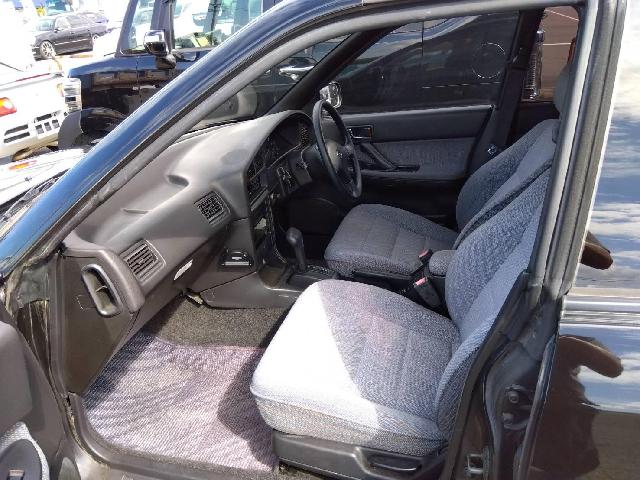 1993 Subaru Legacy Touring Wagon – thumbnail 3