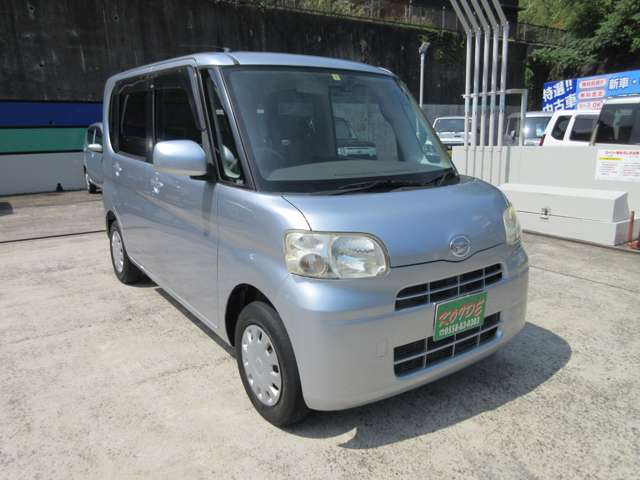 2010 Daihatsu Tanto – thumbnail 4