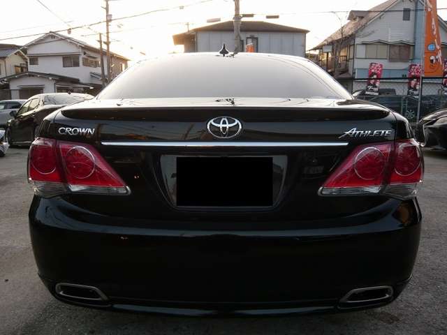 2010 Toyota Crown Athlete – thumbnail 4