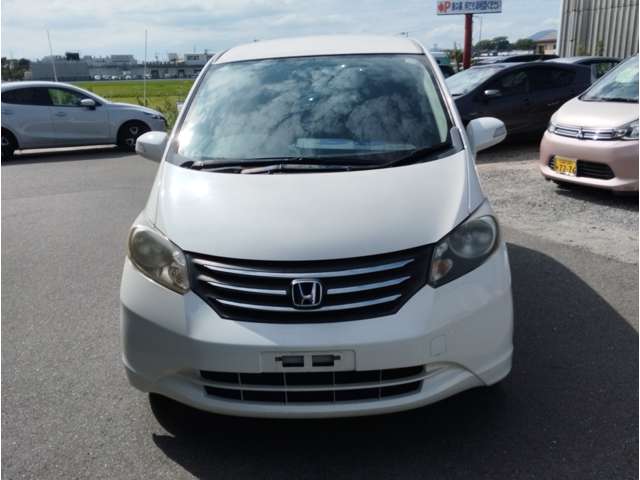 2010 Honda Freed – thumbnail 2