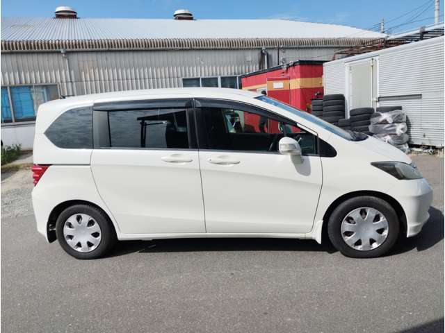 2010 Honda Freed – thumbnail 3