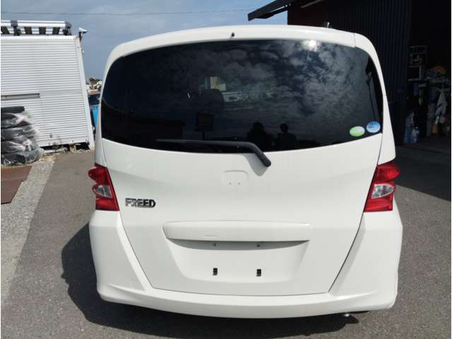 2010 Honda Freed – thumbnail 4