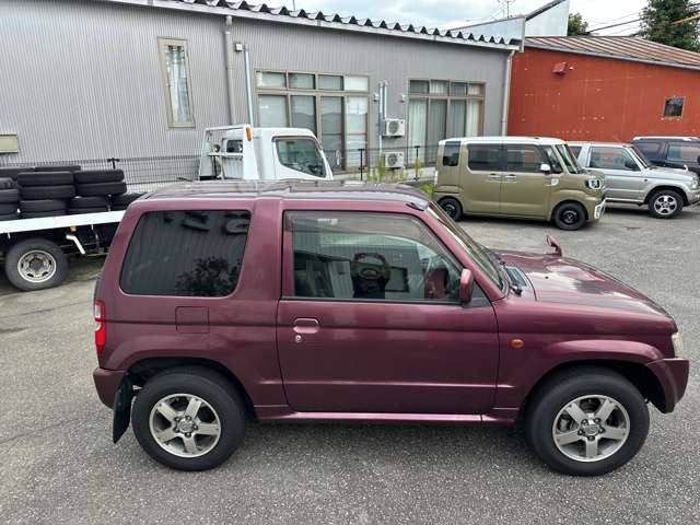 2010 Mitsubishi Pajero Mini – thumbnail 4