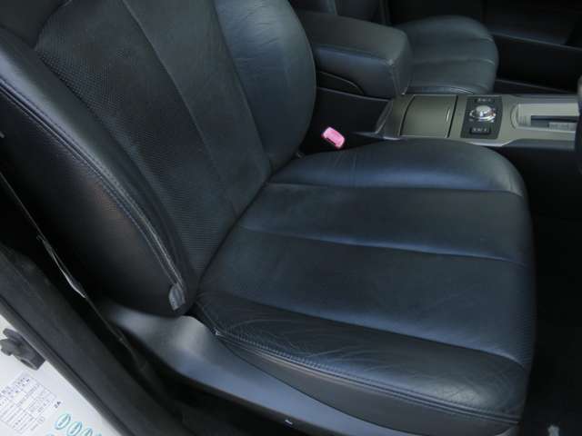 2009 Subaru Legacy Touring Wagon – thumbnail 3