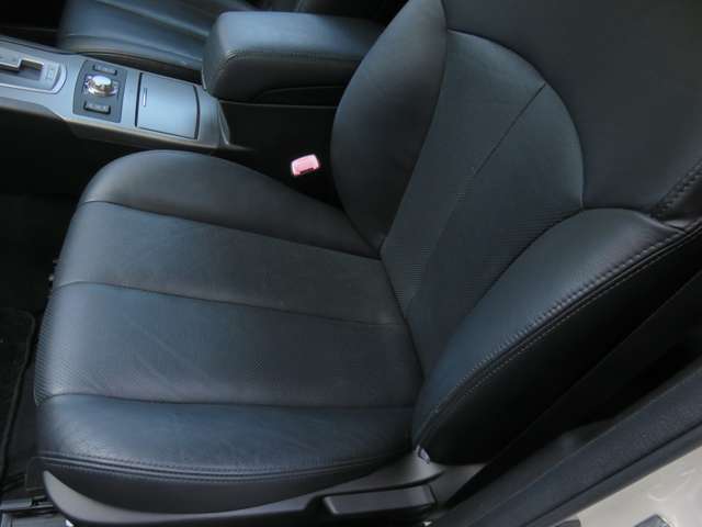 2009 Subaru Legacy Touring Wagon – thumbnail 4