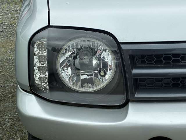 2009 Suzuki Jimny – thumbnail 4