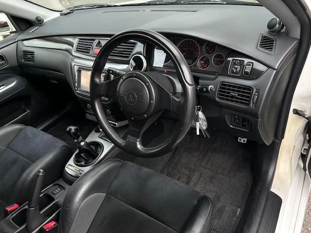 2005 Mitsubishi Lancer Evolution – thumbnail 3