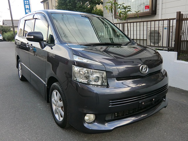 2007 Toyota Voxy