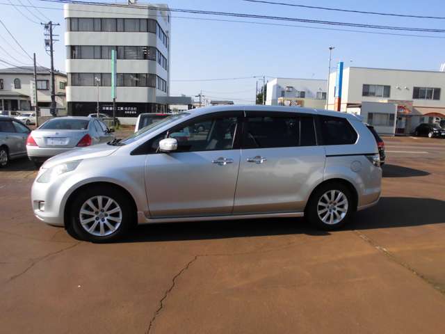 2006 Mazda MPV – thumbnail 2