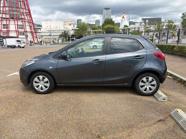2009 Mazda Demio – thumbnail 4