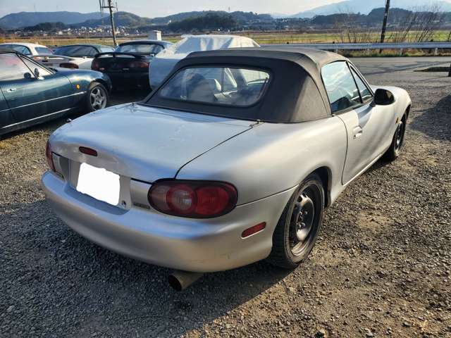 2000 Mazda Roadster – thumbnail 4