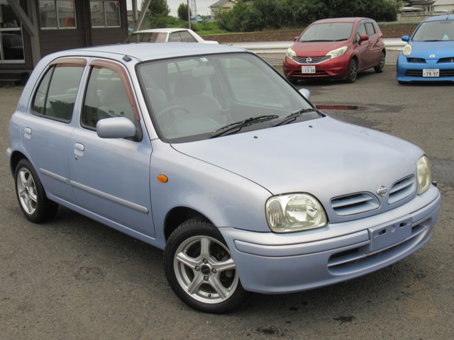 2002 Nissan March