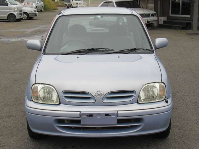 2002 Nissan March – thumbnail 3