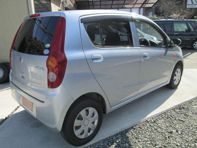 2009 Daihatsu Mira – thumbnail 4