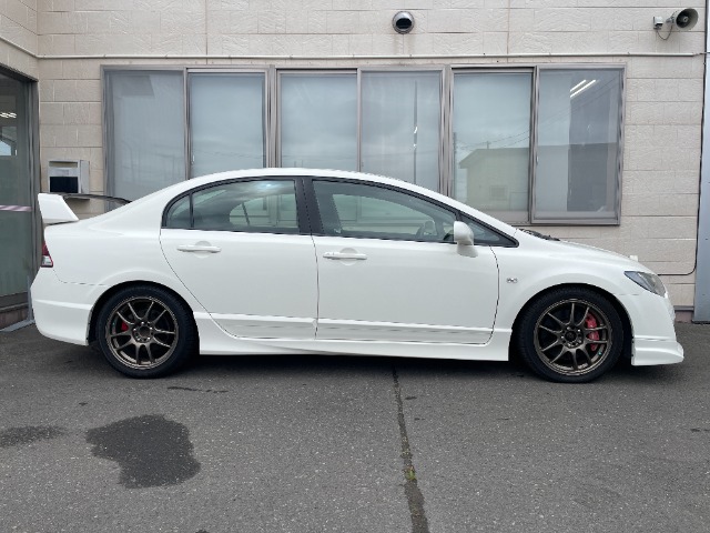 2010 Honda Civic Type R – thumbnail 2