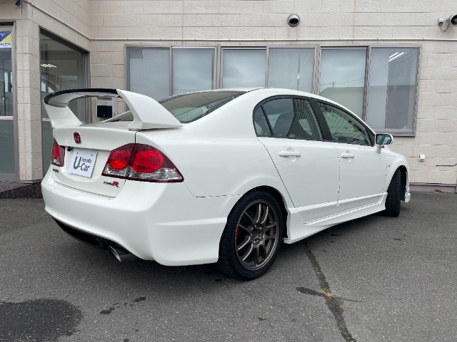 2010 Honda Civic Type R – thumbnail 3