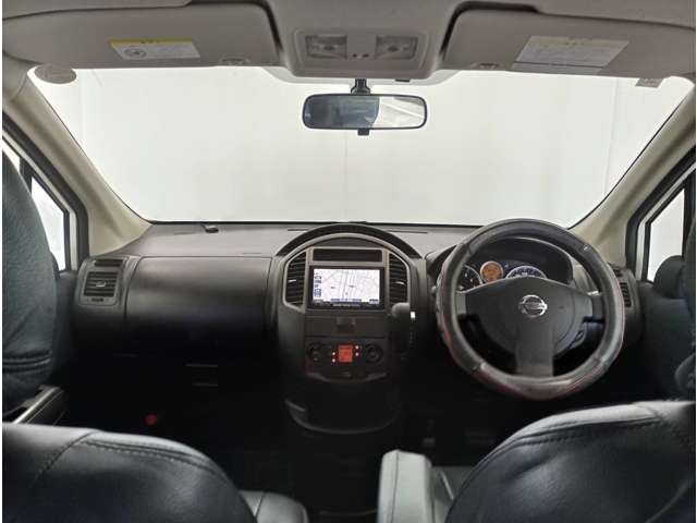 2010 Nissan Lafesta – thumbnail 2