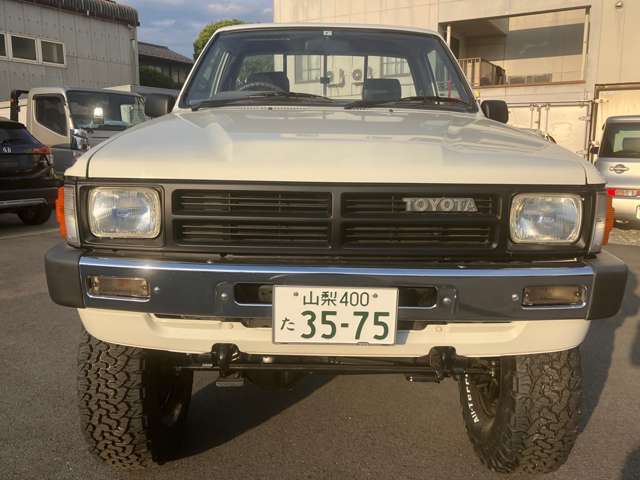 1987 Toyota Hilux – thumbnail 2