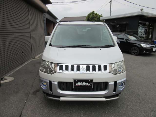 2007 Mitsubishi Delica D:5 – thumbnail 2