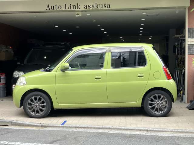 2009 Daihatsu Esse – thumbnail 2