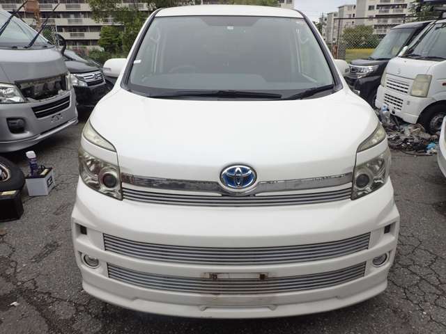 2007 Toyota Voxy – thumbnail 2