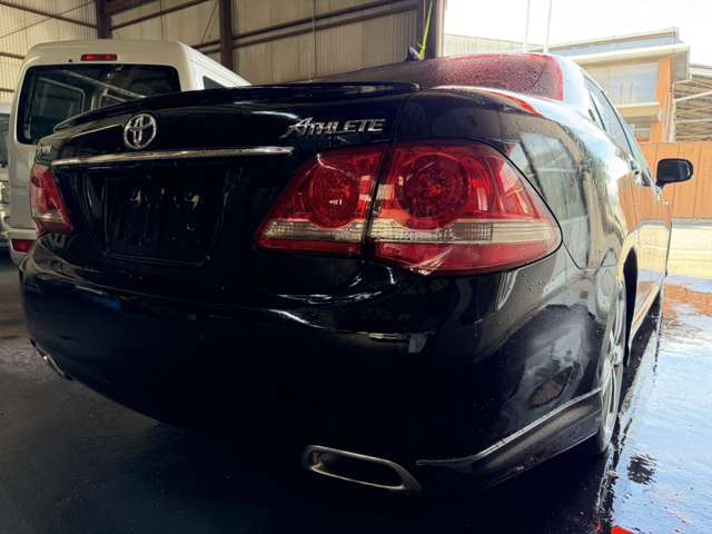 2009 Toyota Crown Athlete – thumbnail 3