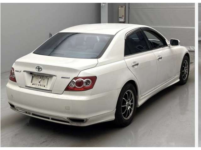 2009 Toyota Mark X – thumbnail 2