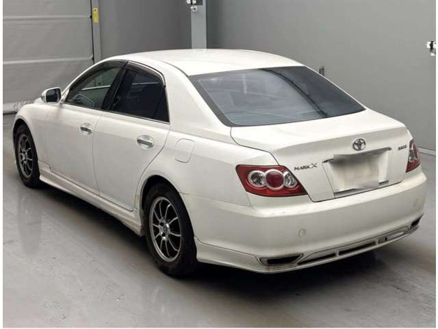 2009 Toyota Mark X – thumbnail 4