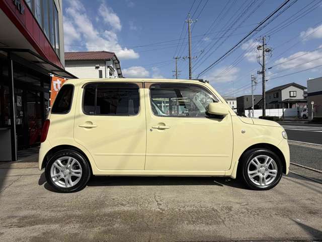 2010 Daihatsu Mira Cocoa – thumbnail 4