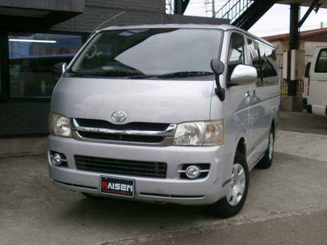 2008 Toyota Regius Ace – thumbnail 3