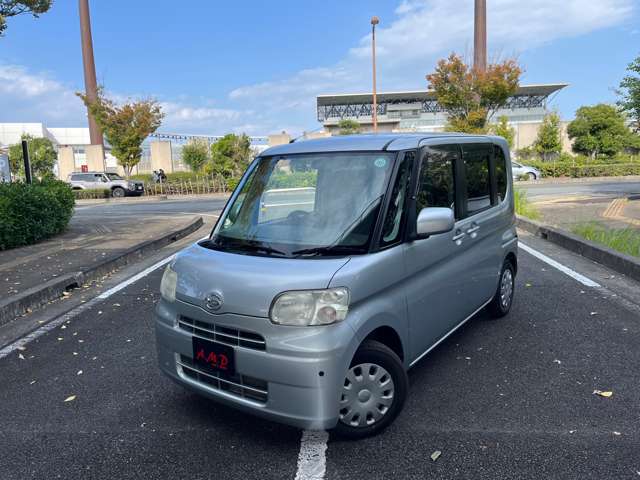 2010 Daihatsu Tanto – thumbnail 2