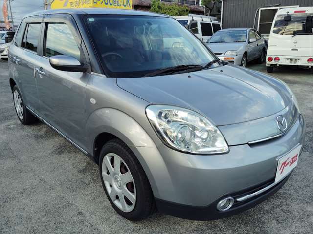 2009 Mazda Verisa – thumbnail 3