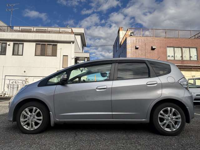 2010 Honda Fit Hybrid – thumbnail 4