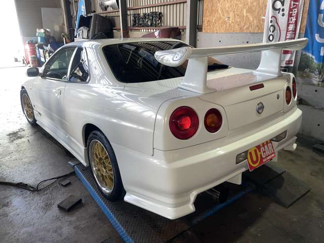 2001 Nissan Skyline Coupe – thumbnail 4