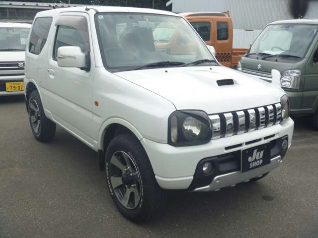 2010 Suzuki Jimny – thumbnail 3