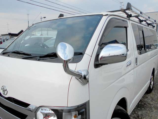 2008 Toyota Hiace – thumbnail 2