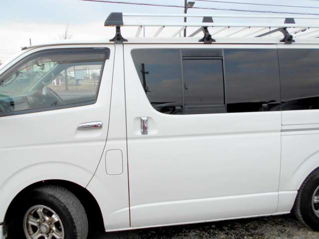 2008 Toyota Hiace – thumbnail 4
