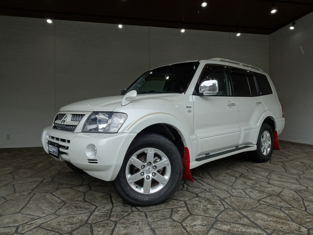 2005 Mitsubishi Pajero