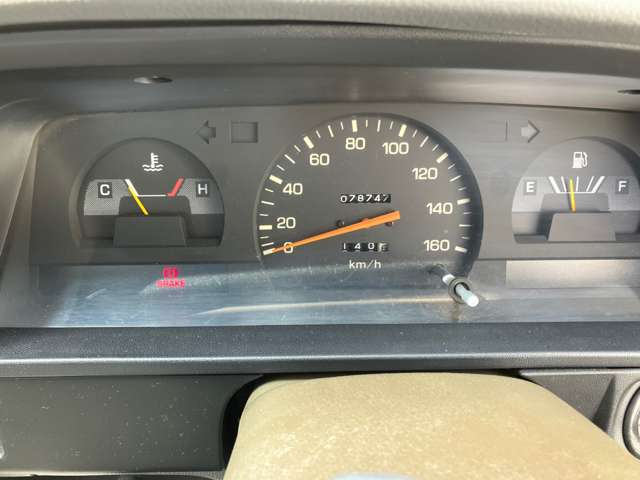 1994 Toyota Hilux – thumbnail 4
